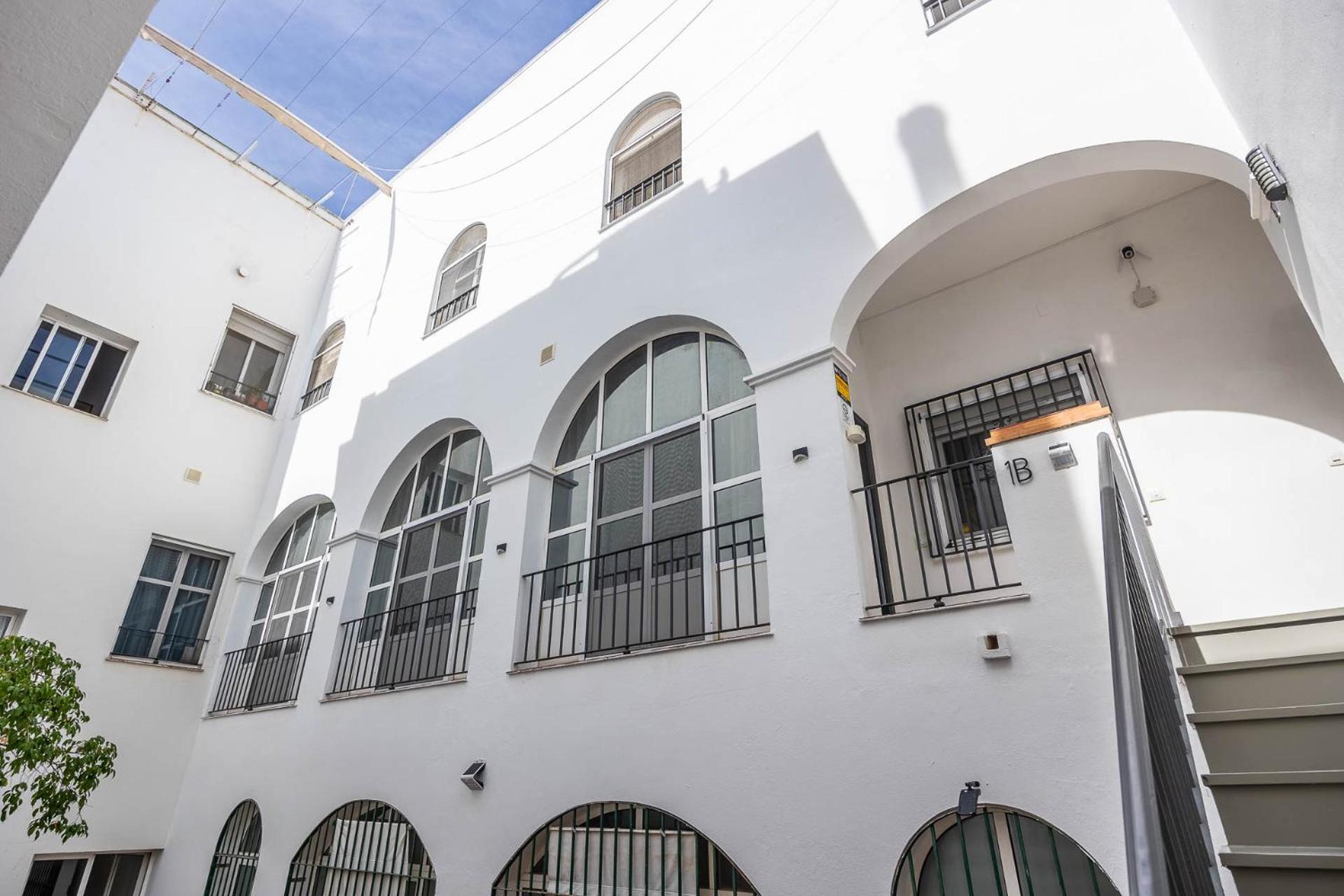 Feria Apartments — Photos 3